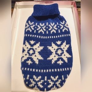 XS Blue and white Snowflake Sweater